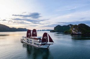 Du thuyền V’spirit Cruise- Khám phá “Linh hồn Việt” siêu sang trọng trên biển